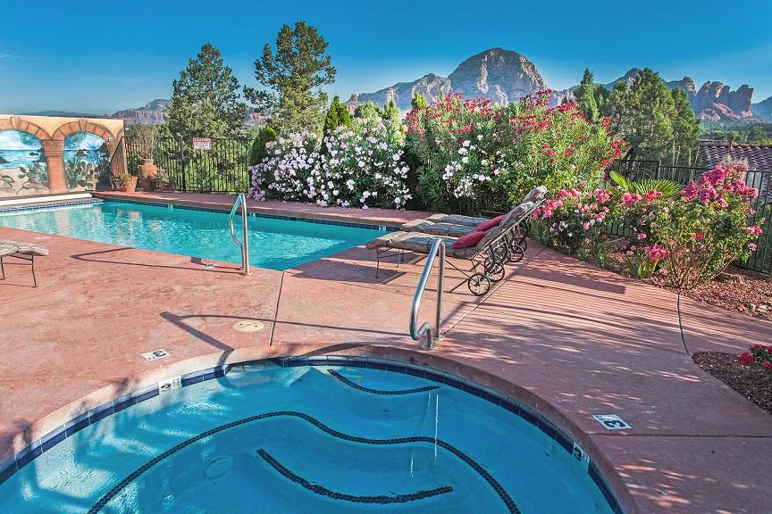 A Sunset Chateau's pool